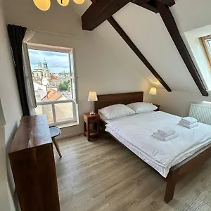 Zelezna - Old Town View Hotel apartamentowy